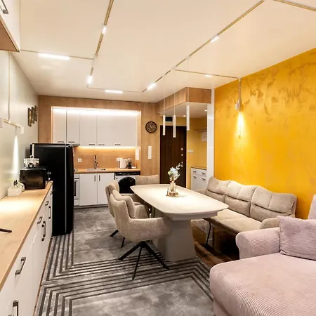 Apartamento Getaway- & Summer Activities , Sleep 6 Bansko