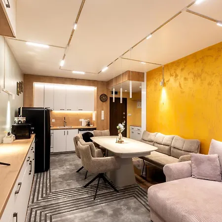 Cozy 2bd With 100sqm Patio For 6 *